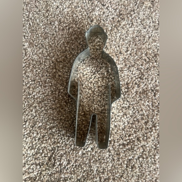 128 Vintage Cookie Cutters Red Plastic‎ HRM Crown Holidays McDonald’s Copper - Picture 2 of 16